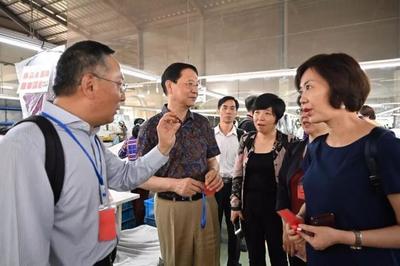 紡織業瀾湄合作啟程 徐迎新率工作組出訪柬埔寨、老撾，推動行業協同發展